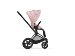 CYBEX BU650 - Poussette PRIAM 4 Châssis Rose Gold Habillage Simply Flowers Pale Blush -Poussette Promotion Boutique cybex bu650 poussette priam 4 chassis rose gold habillage simply flowers pale blush 1600 1